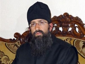 Поп наду наемите край Бачковския манастир
