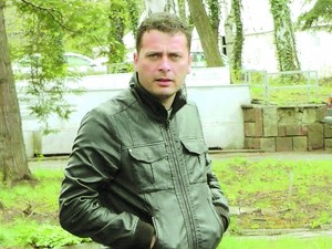 Разкараха плейбоя на БСП заради греховна любов
 