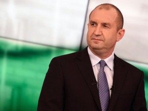 Война в държавата! Цветанов скочи на президента Радев след заканата му за борба с корупцията - разследванията на властта ли уплашиха ГЕРБ