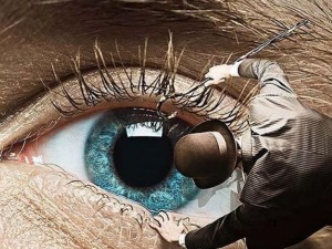 Учените разкриха: Сините очи всъщност не са сини