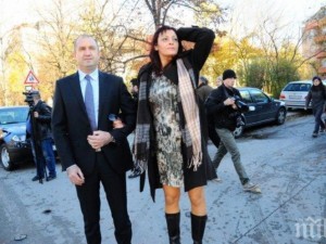 Деси Радева да не дава акъл на президента