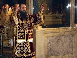 Митрополит Николай анатемоса Персеидите 

 
