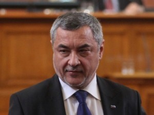 Мутрите от Слънчака не могат да искат оставката на Валери!