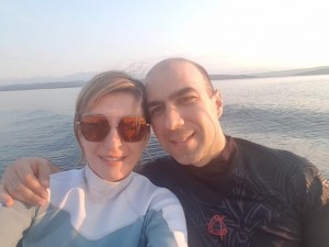 Министър Захариева подкара сърф по Искър
 