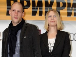 Скандал! Ваня Щерева живее с 12 години по-млад мъж