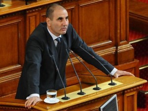Ето кои са най-устатите депутати! Класация! 