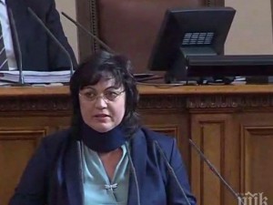 Корнелия Нинова проговори за катастрофата: Ударът беше силен, не е имало спирачен път
