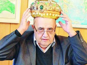 Проф. Божидар Димитров: Не тичам след жените, те сами идват при мен