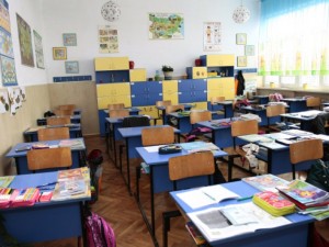 Вижте колко ще са ученическите ваканции