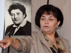 Янка Такева – новата Цола Драгойчева
