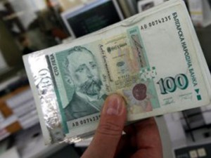 Телефонът сваля сметката за ток наполовина