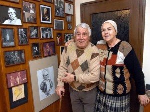 Жената на Калата профука спестяванията му
 