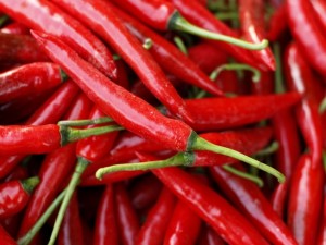 Учени доказаха: Български люти чушки убиват рака