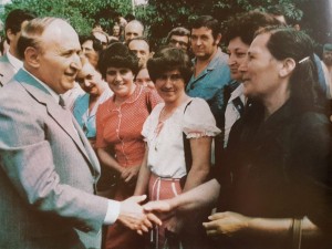 Как партията се грижеше за многодетните семейства
 