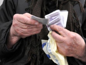 На полицаите дават 100 млн., а на пенсионерите?