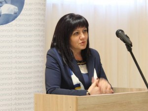 Цвета Караянчева №1 по стил сред първите дами