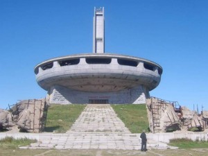 Чинията на Бузлуджа оглави класация за разруха