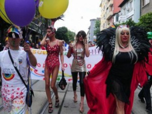 Ще удуша всеки, който казва на внучката ми, че има трети пол
 