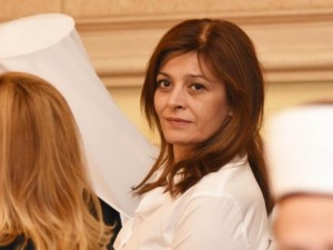 Шампионка по джудо охранява Деси Радева
 