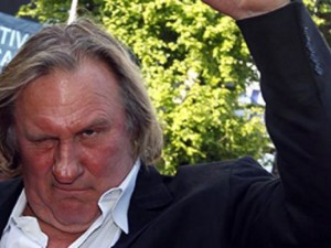 Жерар Депардийо става алжирец