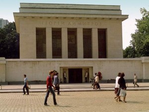 Отварят подземията на мавзолея