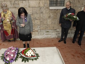 Цвета Караянчева прави Търново столица на България