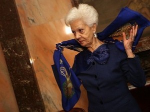 Масажист окрал Райна Кабаиванска