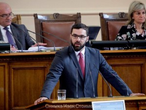Стоян Мирчев, депутат от БСП и внук на члена на ЦК на БКП Стоян Михайлов: Дядо ми беше големият критик на Живков преди Десети
 