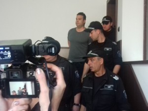 Шефът на полицията в гр. Раковски изнудвал за 20 бона