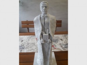 Вдигат паметник на Левски в расо