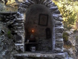 Горски параклис лекува душевно болни
 