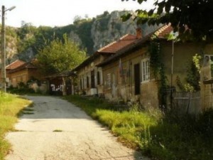 162 села останаха безлюдни