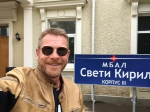 Секссимволът Юлиан Вергов се завръща в "Откраднат живот"