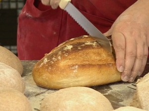 Хранят децата с хляб второ качество
