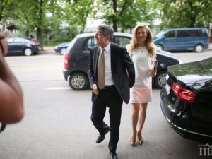 Плевнелиев на видеозон с Деси Банова