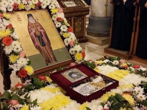 Мощите на св. Лука в Пловдив помагат преди операция