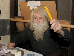 Дядо Добри ремонтира манастири от отвъдното