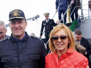 Мая Манолова ходила на фризьор и пушила цигари преди операцията
