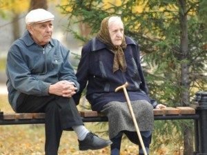 Вдигат социалната пенсия с 4 лв.