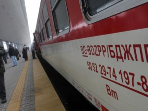 БДЖ затъва, на никого не му пука