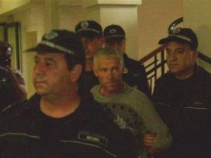 Баща изнасилил двете си дъщери в Шумен
 