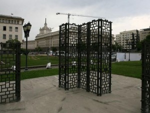 Що за грозотия е Бронзовата къща
 