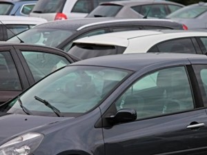 Колите за бедни поскъпват с нова екотакса 