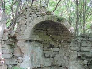 Манастир сее смърт заради турска клетва