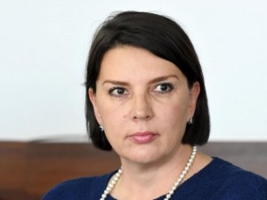 Не искам акъл от Бетина Жотева