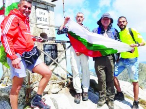 Главчев смени парламента с планината
 
