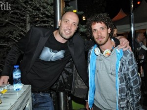 Захари Бахаров вкарва брат си в правия път