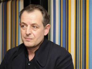 Джаро влиза в „Скъпи наследници”
 