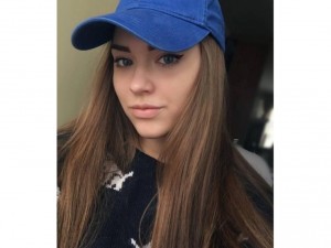 Внучката на Висоцки мизерства