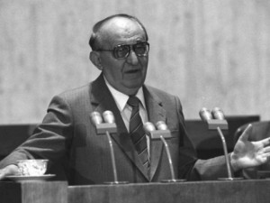 Луканов е сред виновниците за гаврата с Живков след Десети